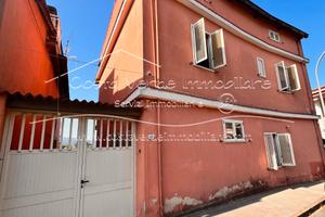 Arbus - Casa con giardino