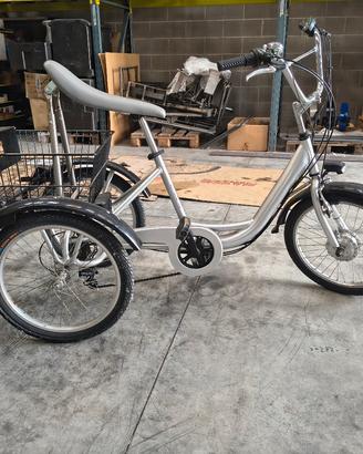 TRICICLO ELETTRICO ADULTO