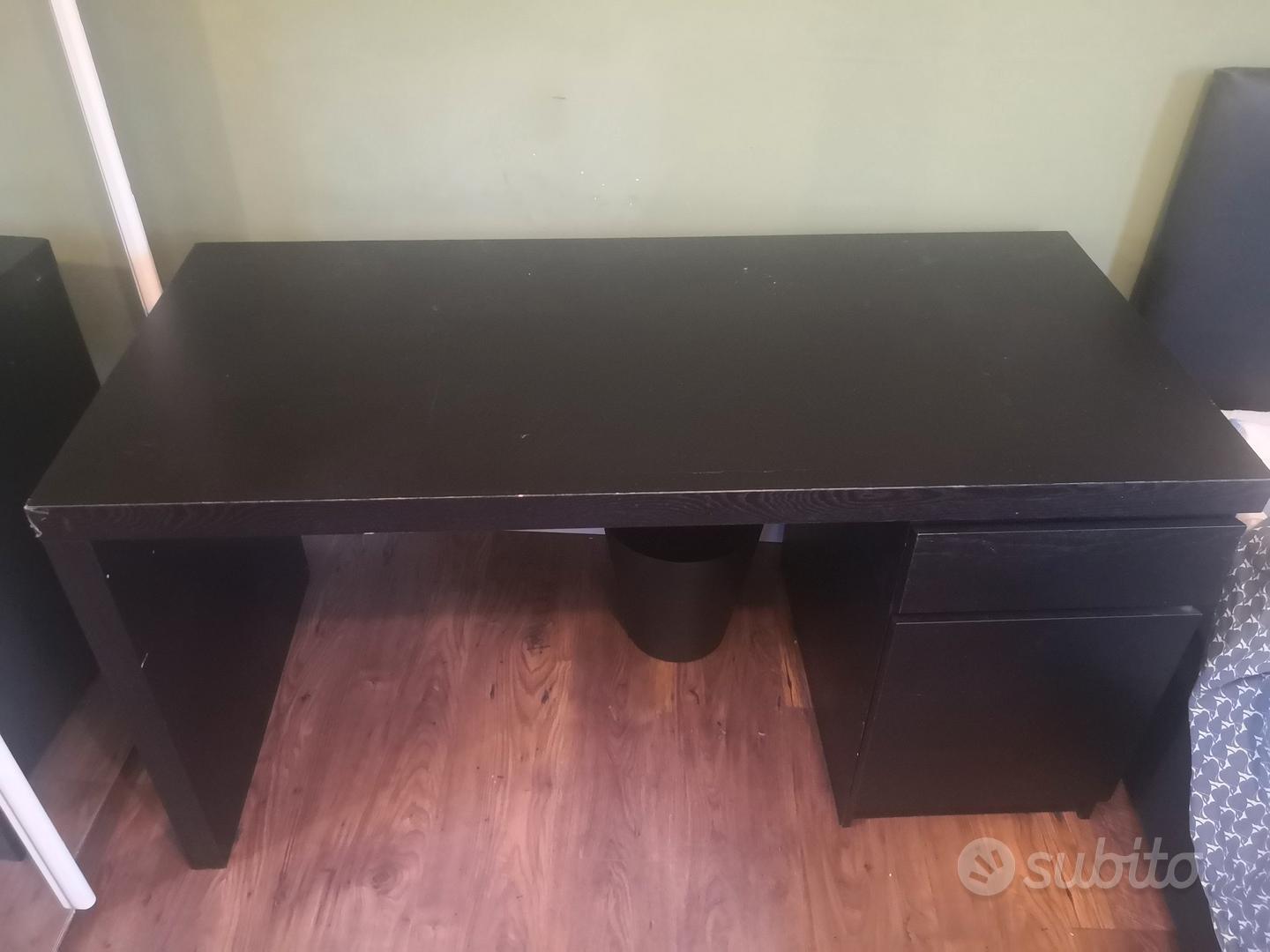 Malm Scrivania Ikea Tavolo Con Cassetti Scrivania Con Due Cassetti