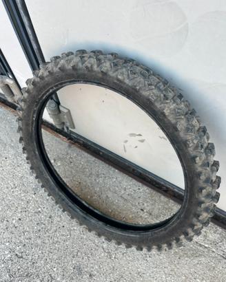 Pirelli Scorpion MX32 Mid Soft, misure 80/100-21.