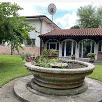 Villa signorile con grande piscina