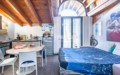 MONOLOCALE CON CANTINA