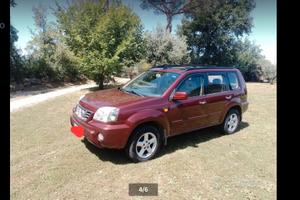 nissan xtrail 2.0 benz GPL cambio automatico 