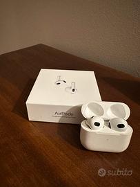 Apple Airpods 3 con custodia ricarica magsafe