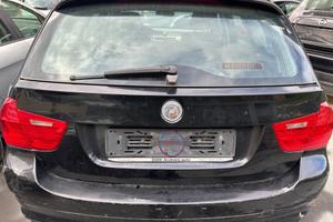 Cofano posteriore bmw 320 anno 2010’