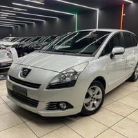 Peugeot 5008 1.6 HDi 112CV Premium 7 POSTI