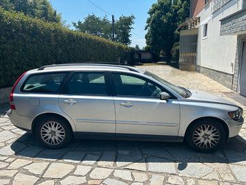 Volvo V50 2.0D 2006 – 239.000km