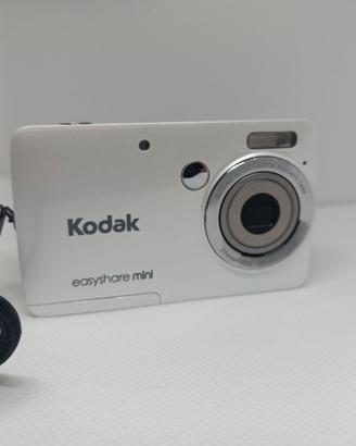 Kodak EasyShare M200