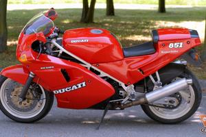 Ducati 851