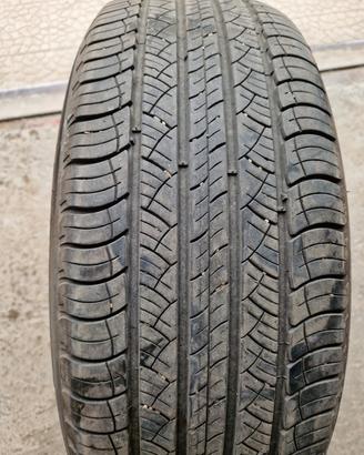 4 pneumatici MICHELIN 235/60R18