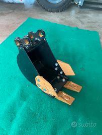 Benna terra da cm. 20 nuova