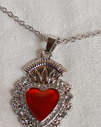 collana in acciaio con ciondolo cuore sacro rosso 