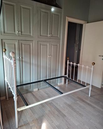 Letto singolo in ferro battuto bianco 