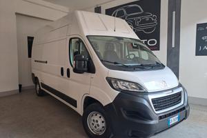 Peugeot Boxer 35 2.2 BlueHDi 140 S&S PLM-TA Furgon