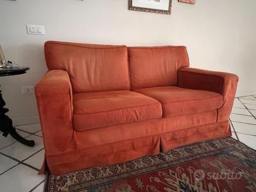 Divano 2 posti di tappezzeria