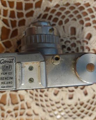 Macchina fotografica comet film 127.Bencini milano