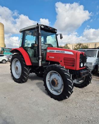Trattore Massey Ferguson 5435