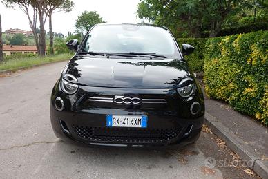 Fiat 500e Hatchback "La Nuova 500" 320(118cv)'25