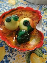 contenitore forma foglia in vetro con frutta in ve