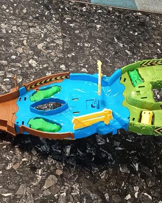 Pista Hot Wheels Torneo dei Titani Playset