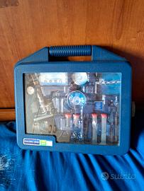 microscopio con valigetta 