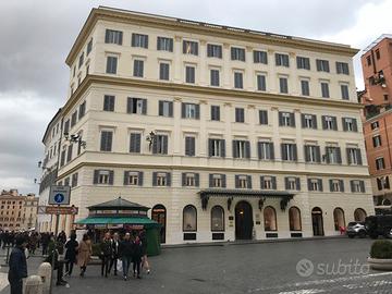 Bilocale arredato Piazza di Spagna 35 Roma PIANOS1