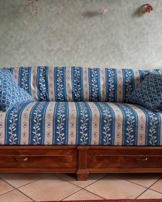 Divano in legno