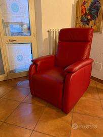 Poltrona sanitaria elettrica reclinabile