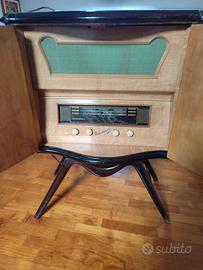 Radiomarelli mobile, vecchia radio 