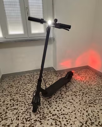 Monopattino Xiaomi Mi Scooter Pro 2