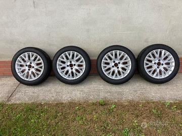 x Fiat 500 Gomme invernali & cerchi in lega 