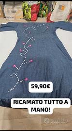 ABITO A PALLONCINO DENIM RICAMATO A MANO
