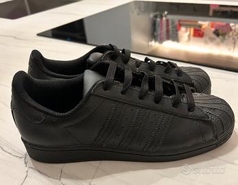 Adidas Superstar core black 37 1/3