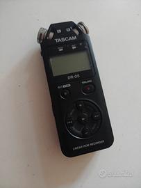 registratore audio tascam dr-05 
