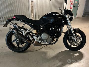 Ducati monster S2R