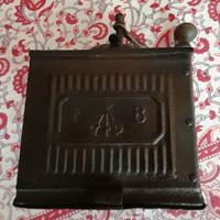 macina caffe in metallo  12x10xh20 funzionante