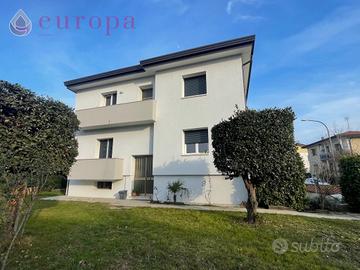 App.to bicamere in condominio ristrutturato