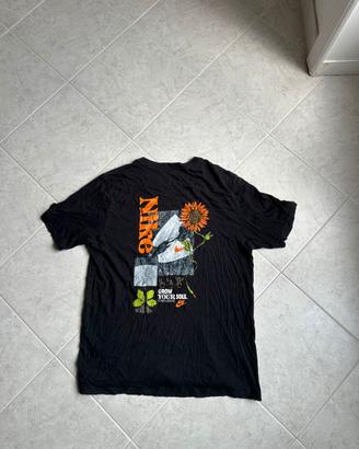 T-shirt Nike