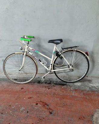 Bici Donna Peugeout cicloturismo città