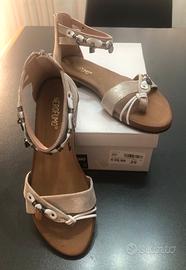 Sandali nuovi  numero 39