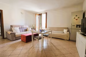 2 LOCALI A BORGO VIRGILIO