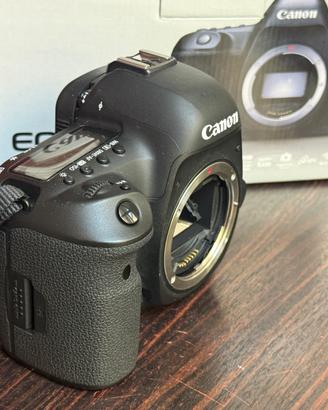 EOS 5D Mark IV - corpo macchina