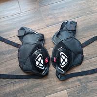 ginocchiere moto ixon con saponette