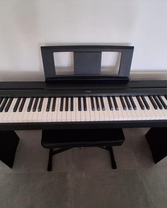 Pianoforte digitale Yamaha P-45B