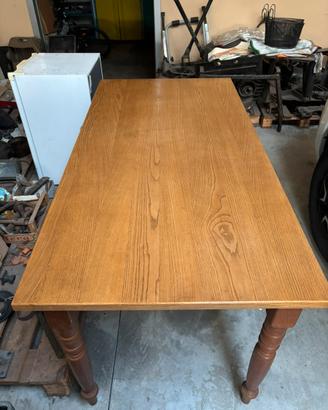 Tavolo in legno