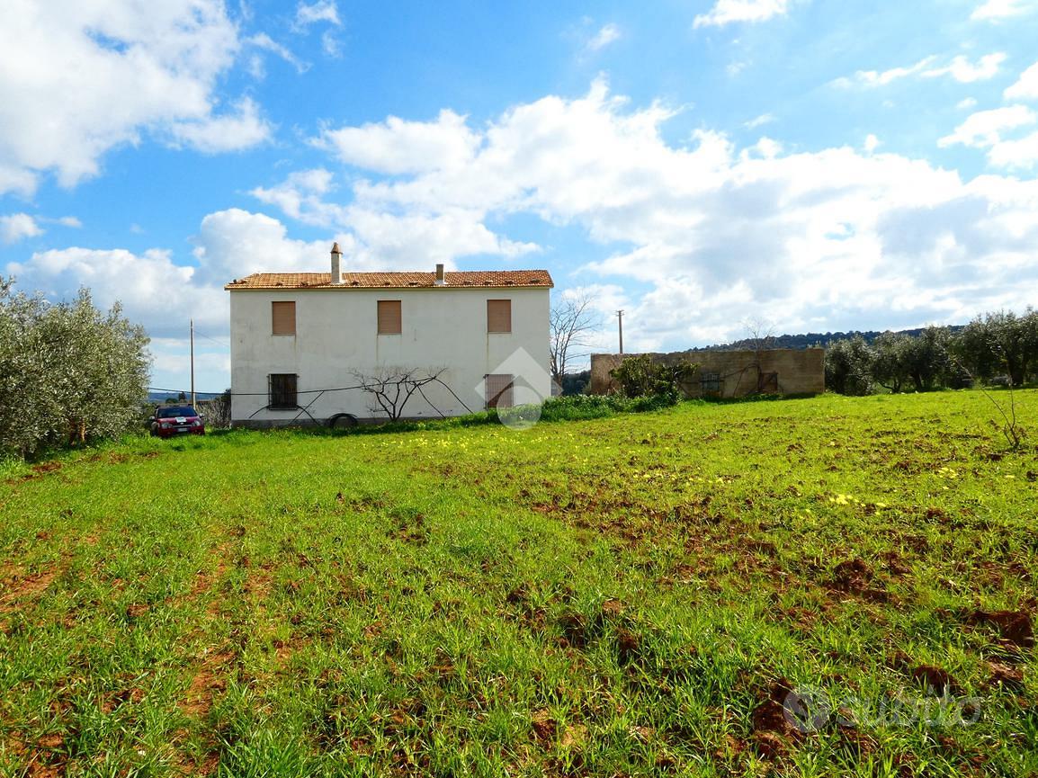 5 LOCALI A ROTONDELLA - Vista 3