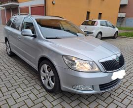 Skoda Octavia 2.0 TDI CR F.AP. DSG Wagon Elegance