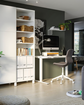 Scrivania IKEA Trotten