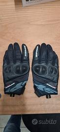 guanti da moto