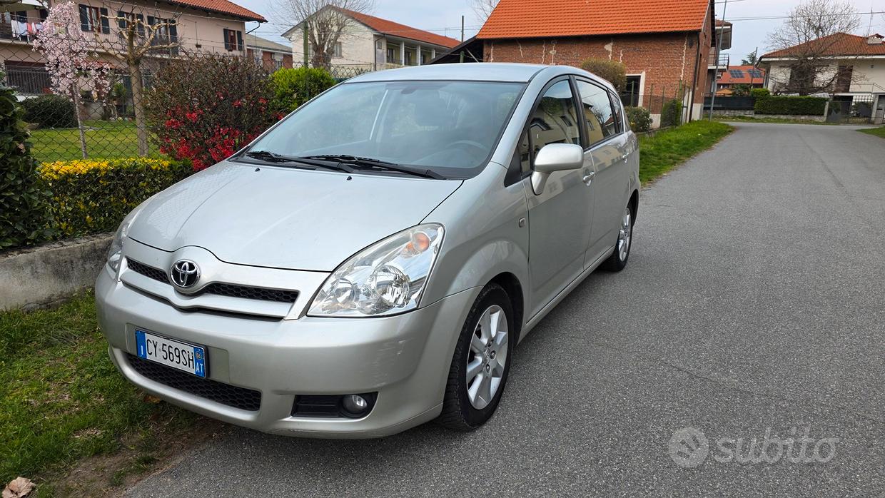 TOYOTA Corolla (2004-2009)